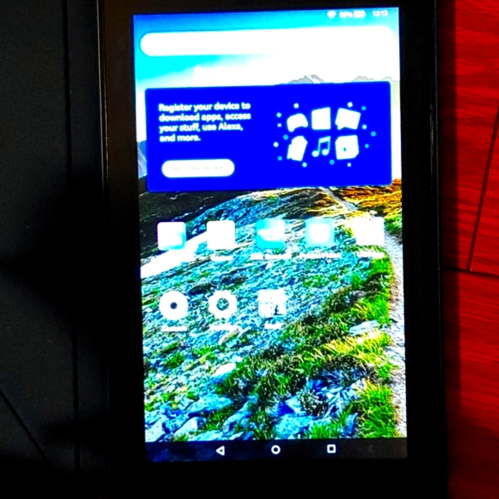 TABLET ise for school or GAMES with magnetic closing case